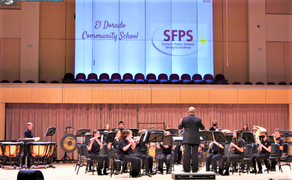 SFPS Band Students in a concert