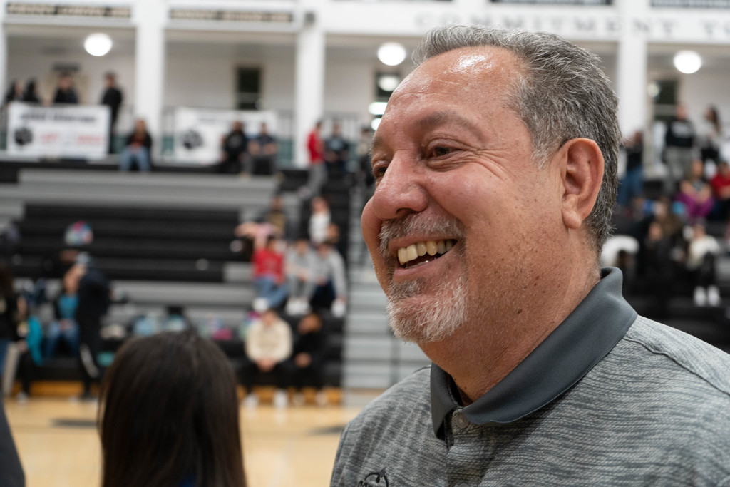 Coach Ben Gomez wins 300th game for Capital High School 